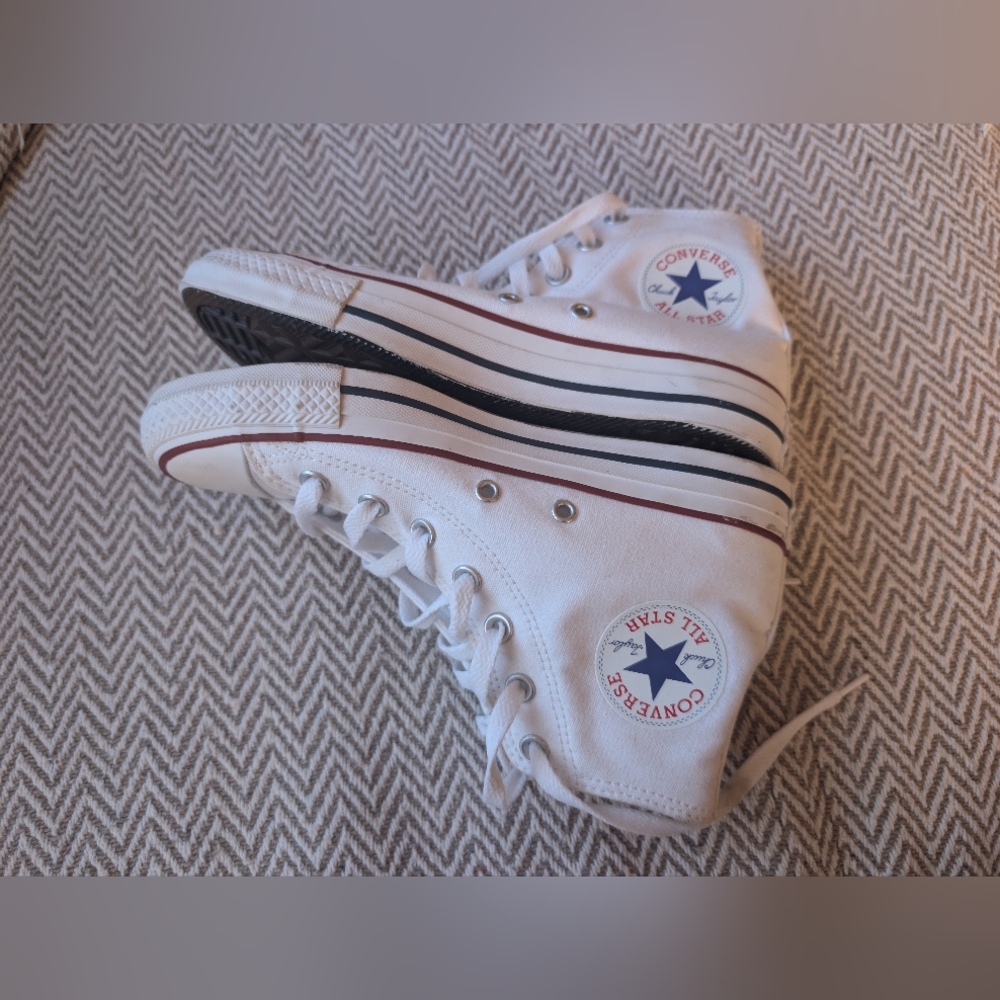Converse White Canvas High-Tops - Picture 4 of 9